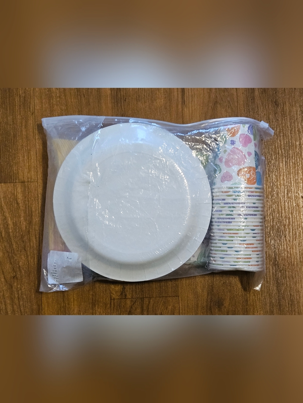 Party Hearts Paper Tableware Set - Multi-Color - Picture 3 of 3